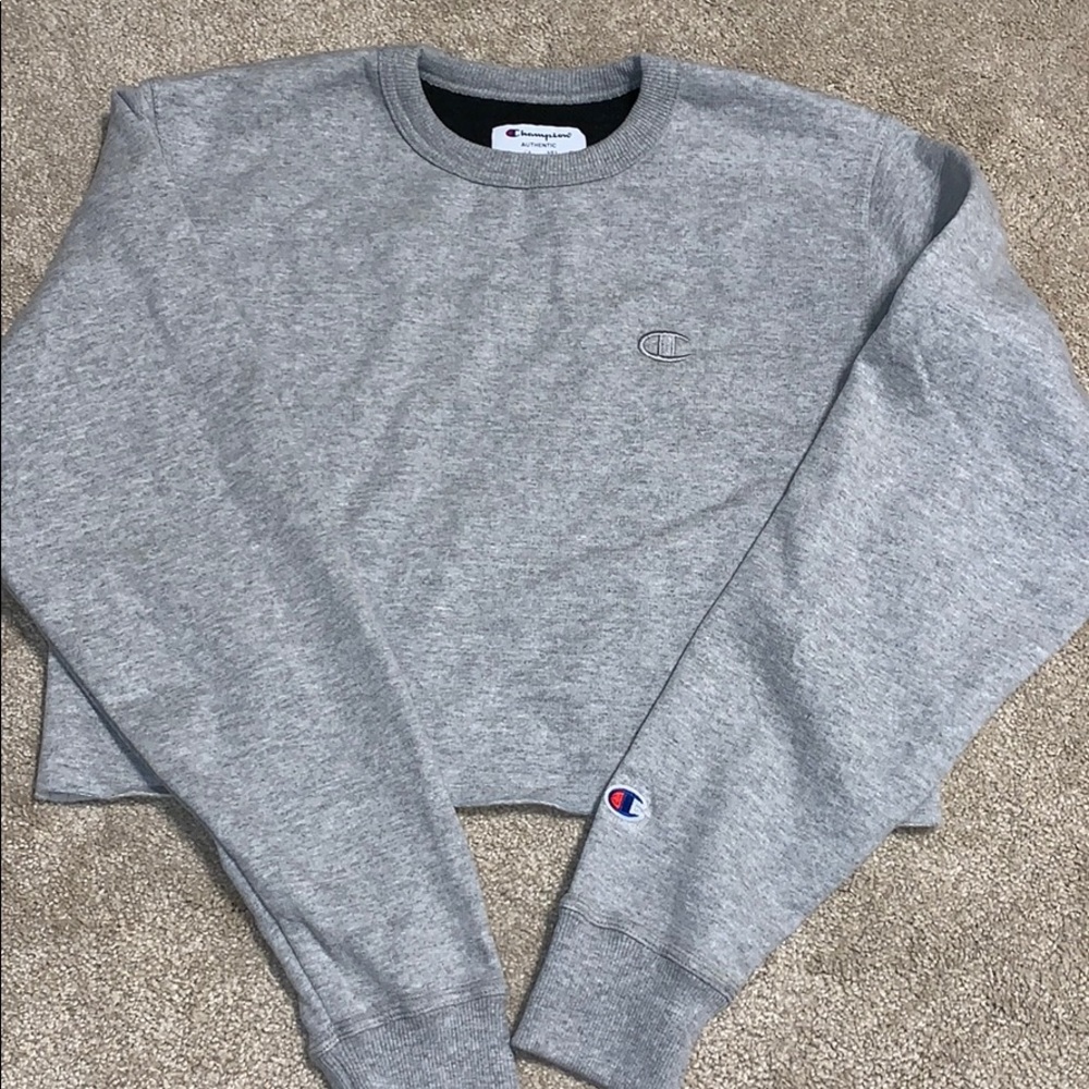 Cropped champion sweatshirt